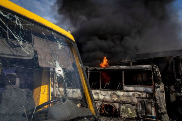 Украина, Северодонецк: "Мы делаем один выстрел, а они отвечают нам десятью"