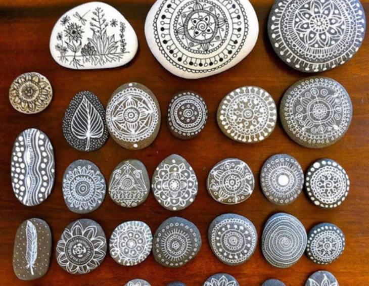 Дары моря на садовом участке. Украсьте сад и не только расписными камнями