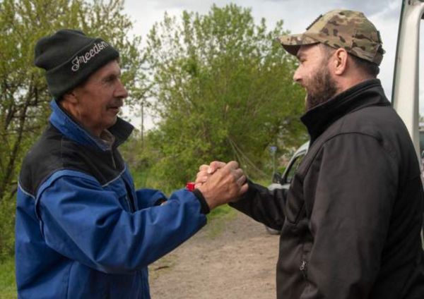 Российские войска штурмуют Северодонецк, "дорога жизни" под угрозой. Падет ли город и как могут развиваться события