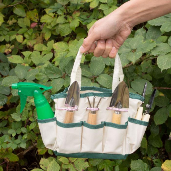 Как повторно использовать дамскую сумочку, если она уже немодная, а выбросить жалко