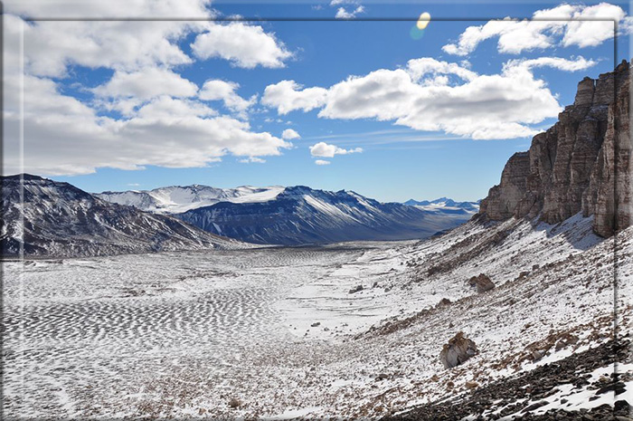 Как выглядят оазисы Антарктиды - островки «тропиков» в стране вечных льдов