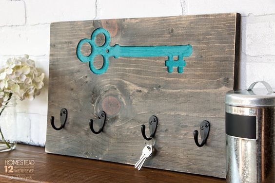 Ключница настенная: оригинальные идеи дизайна