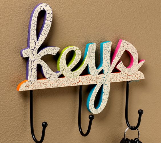 Ключница настенная: оригинальные идеи дизайна