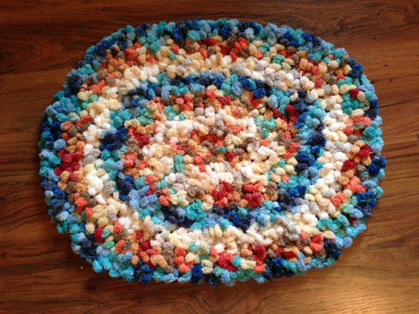 Мастер-класс: как сделать ковер из помпонов своими руками