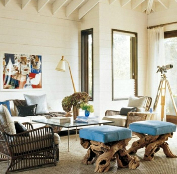 Пни, коряги, доски и ветки в интерьере