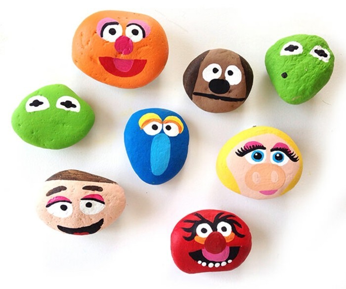 Рисование на камнях или роспись садовых камней