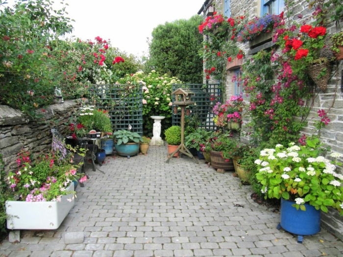 Сад своими руками: 80 интересных идей для дачи