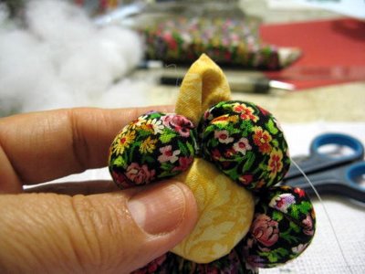 Шьем сами держатель для салфеток в технике йо-йо