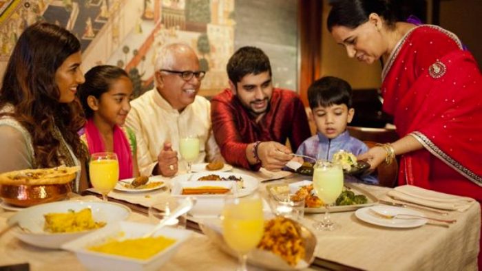 11 правил этикета других стран, которые стоит знать туристу, чтобы не прослыть невеждой