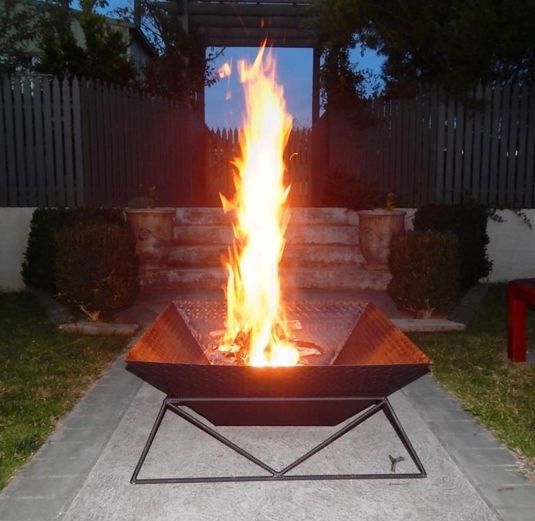 30 простых примеров: как самому сделать кострище в саду