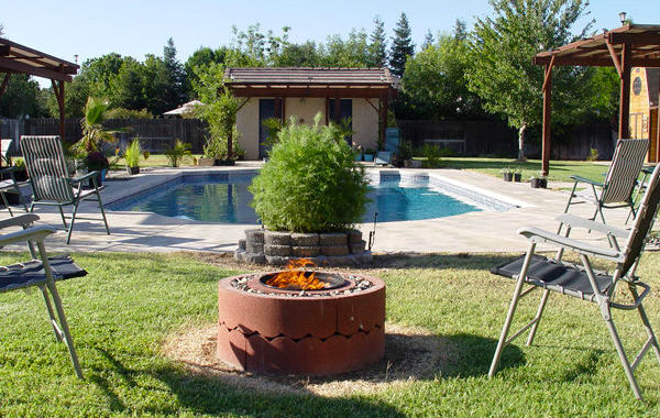 30 простых примеров: как самому сделать кострище в саду