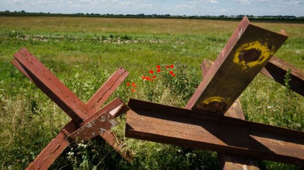 "На это могут уйти годы". Генсек НАТО предупредил, что война в Украине будет долгой; Британия готовится к наземным битвам