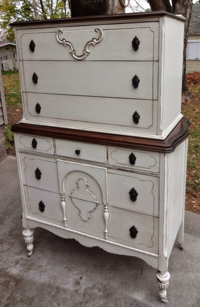 7 вариантов реставрации старого буфета