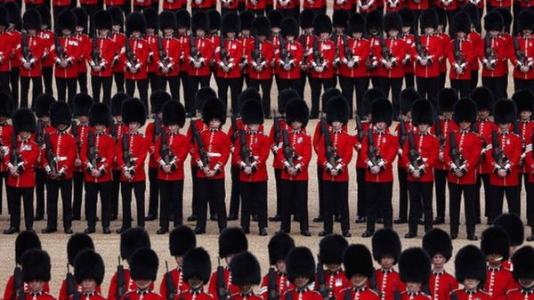 Четыре дня торжеств и гуляний: в Британии празднуют Платиновый юбилей королевы