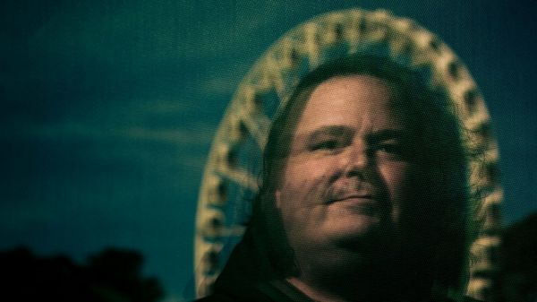 Программист Google настаивает, что чат-бот с искусственным интеллектом - разумное существо