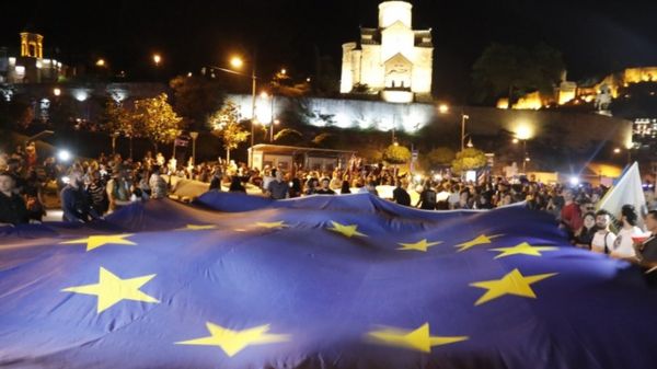 ЕС готовится утвердить статус кандидата для Украины - в рекордные сроки