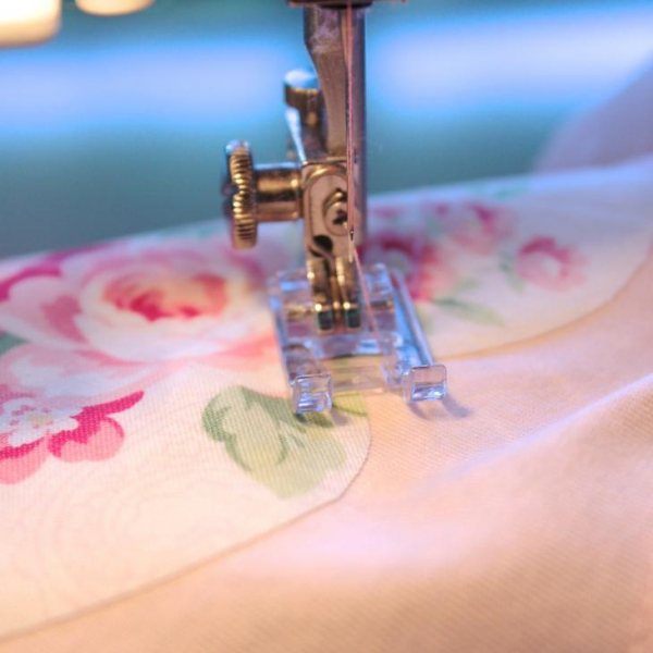 Как сделать аппликацию из ткани на футболку