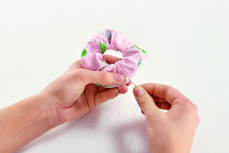 Как сшить резинку для волос