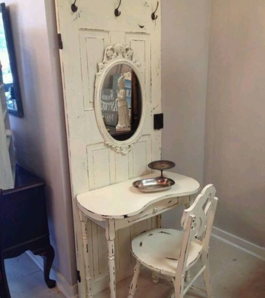 Невероятные идеи из старых дверей