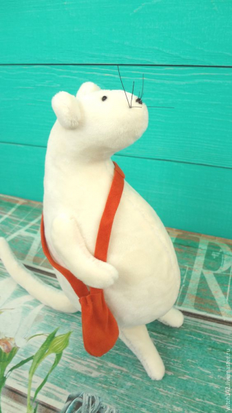 Шьем своими руками карманного зверька Мышонка-почтальона