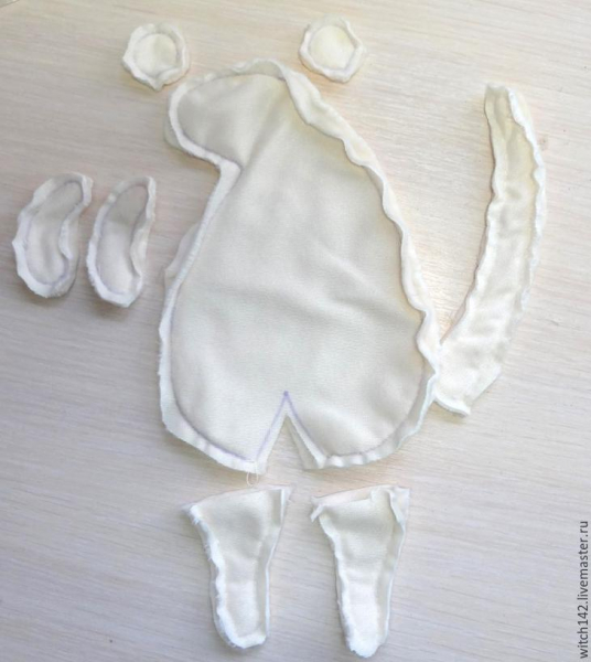 Шьем своими руками карманного зверька Мышонка-почтальона