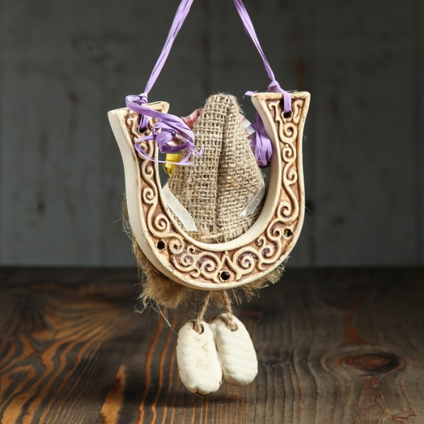 Талисман подкова: значение, как сделать самостоятельно, где повесить