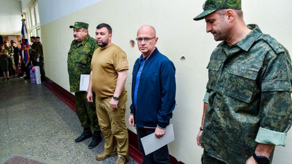 "Вооруженного губернатора заметили в Донбассе". Зачем российские чиновники устремились в оккупированные районы Украины