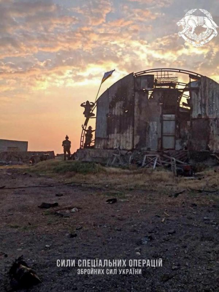 Подводная спецоперация. Украинский спецназ рассказал, как ему удалось доставить флаг на Змеиный