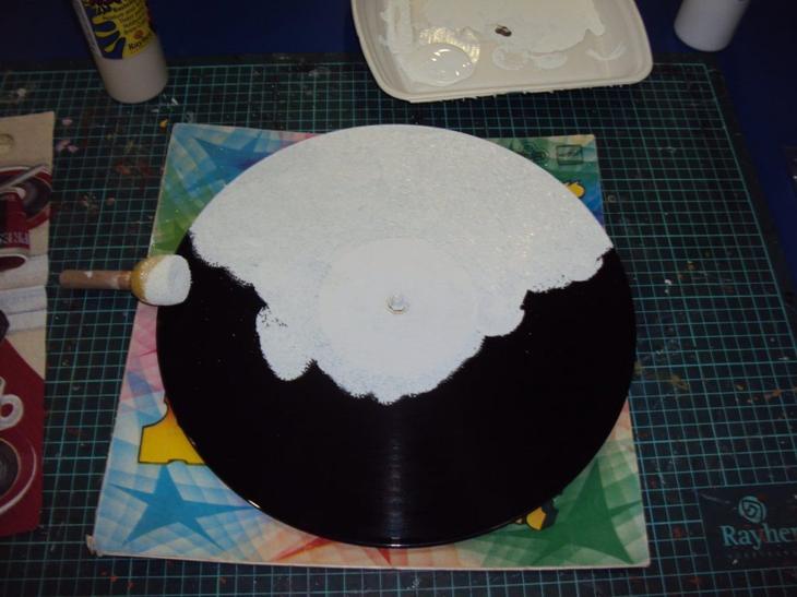 Часы из старых виниловых пластинок своими руками