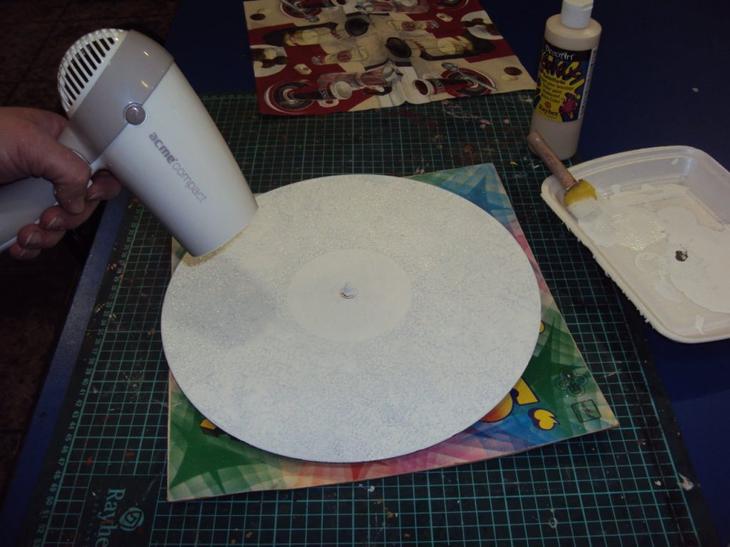 Часы из старых виниловых пластинок своими руками