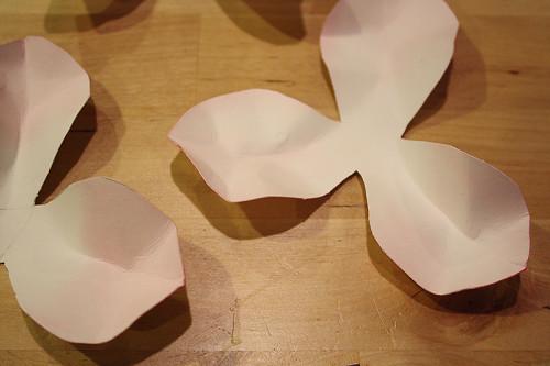 Цветы из бумаги своими руками