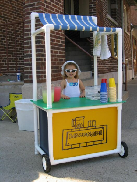 Как остатки труб ПВХ можно преобразить в предметы декора