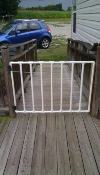 Как остатки труб ПВХ можно преобразить в предметы декора