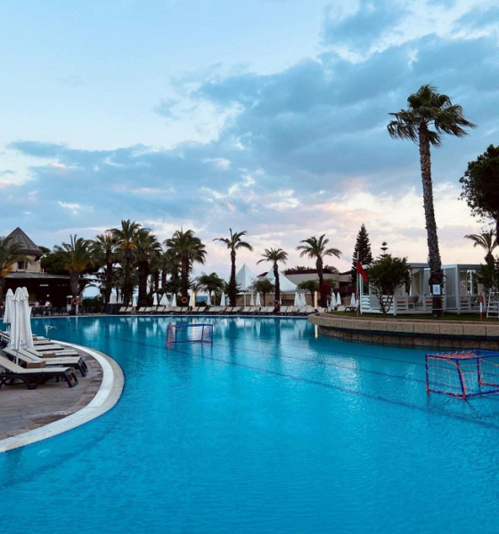 «Карнавал радости и позитива» за 260 тысяч: противоречивый отзыв об отдыхе в Белеке