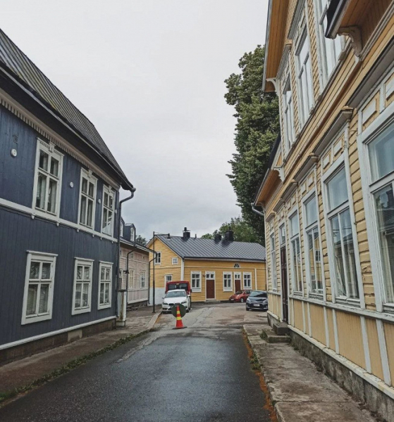 «Ко всем тут относились одинаково плохо»: отзыв о работе на ферме в Финляндии