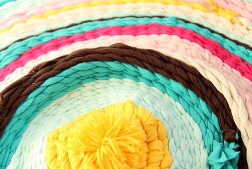 Коврик из старых футболок