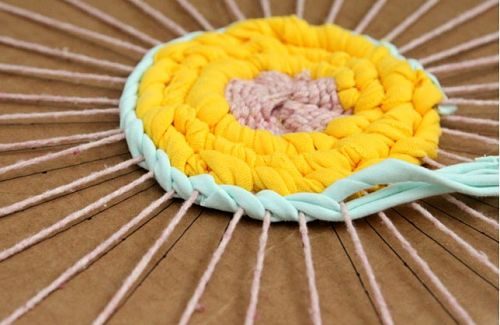 Коврик из старых футболок