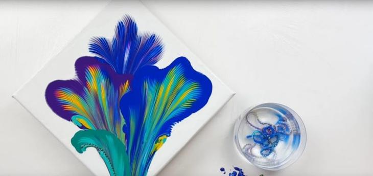 Необычная техника рисования с помощью цепочки