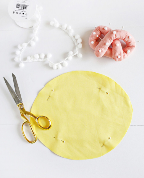 Шьем подушку-котенка для детской комнаты