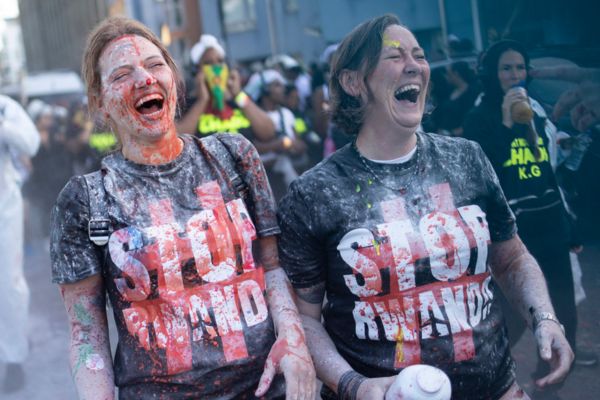 Фото: в Ноттинг-Хилле снова карнавал, после двухлетнего перерыва