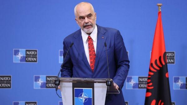 Минобороны Албании сообщило о задержании двух россиян и украинца