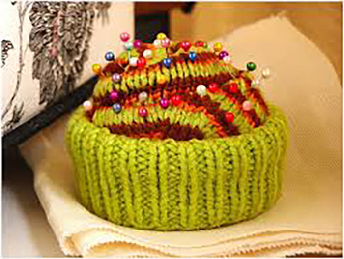 Азбука рукодельницы: идеи, что можно сделать с непарным носком