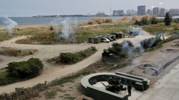 Тайвань тепло проводил Нэнси Пелоси. В ответ Китай объявил о военных учениях у самых берегов острова