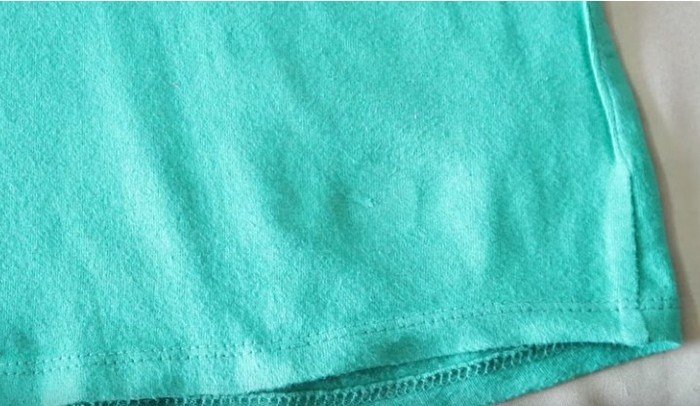 Как «зашить» дырявую одежду за 30 секунд без иголки и нитки