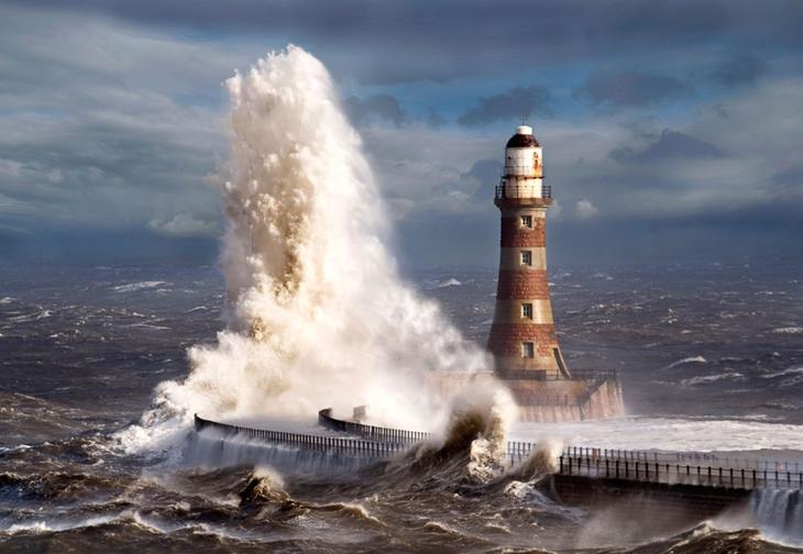 Маяки &mdash; путеводные огни для кораблей