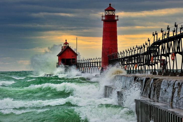 Маяки &mdash; путеводные огни для кораблей