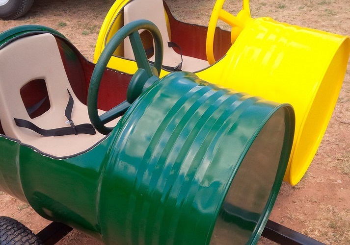 Необычное применение металлических бочек на даче: идеи, фото, краткое описание