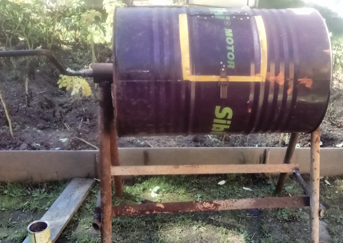 Необычное применение металлических бочек на даче: идеи, фото, краткое описание