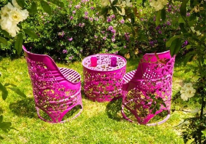 Необычное применение металлических бочек на даче: идеи, фото, краткое описание