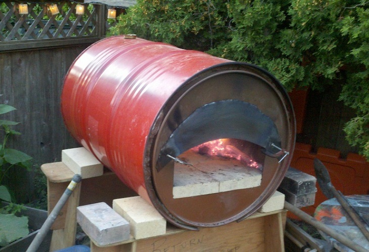 Необычное применение металлических бочек на даче: идеи, фото, краткое описание